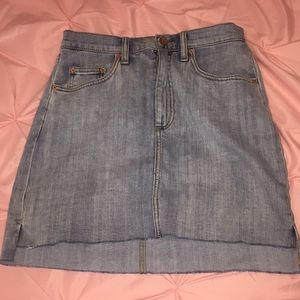 Aritzia Wilfred Free Size 6 Denim Skirt